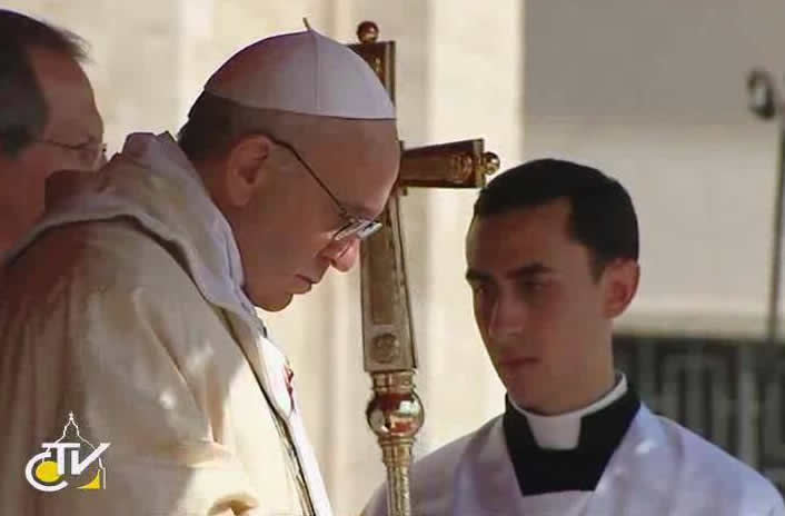 Due seminaristi di Noha al servizio di papa Francesco