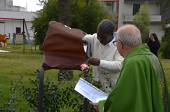 Benedizione della targa in memoria di Suor Orsolina