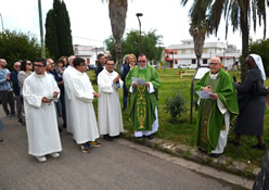 Benedizione della targa in memoria di Suor Orsolina